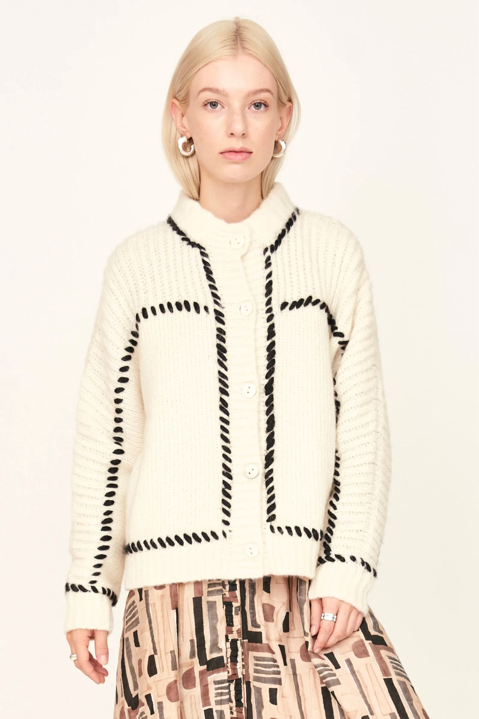 Andermatt Cardigan in Ivory/Black