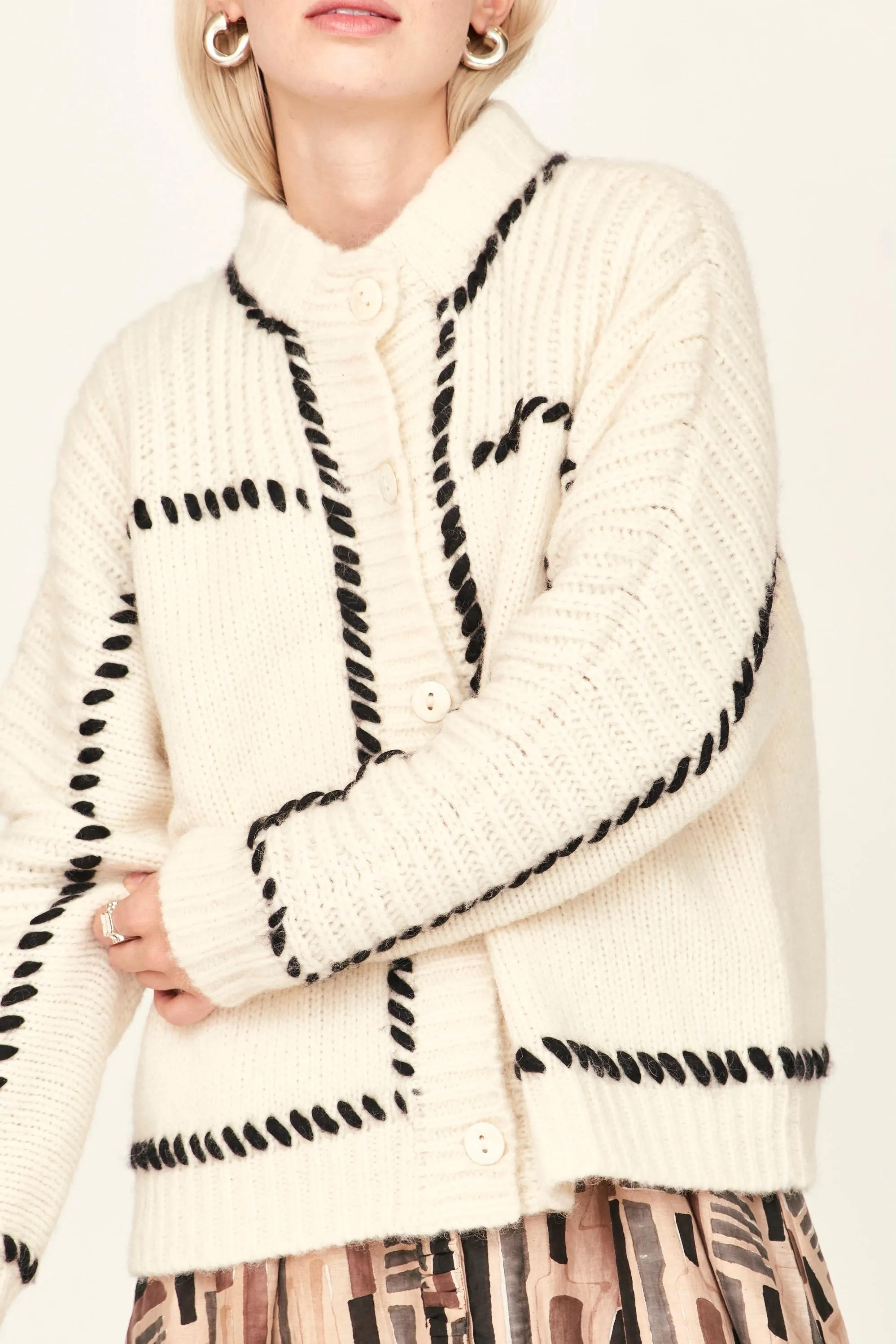 Andermatt Cardigan in Ivory/Black