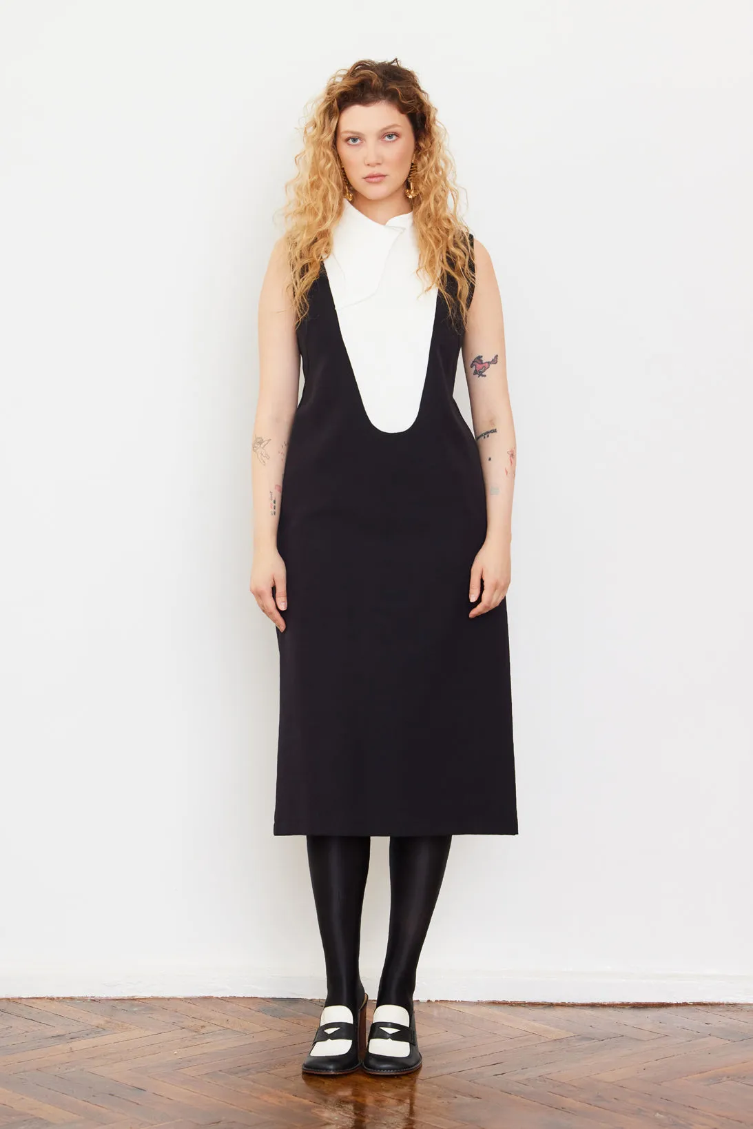 Chic Formal Midi Dress With Unique Collar White