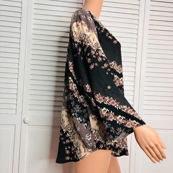 *NEW* MAURICES Black Floral V-Neck Blouse Size XXL