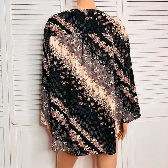 *NEW* MAURICES Black Floral V-Neck Blouse Size XXL